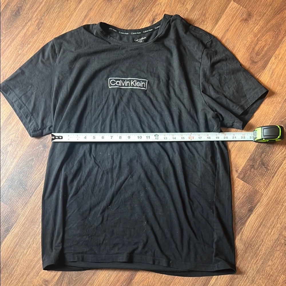 XL Calvin Klein Black Short Sleeve Tee - Embroidered Logo - Picture 4 of 8